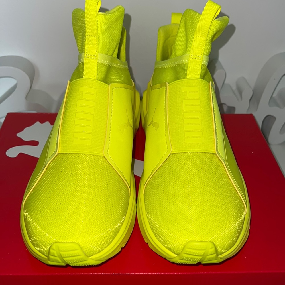 💛Puma Fierce 2 yellow athletic sneakers💛